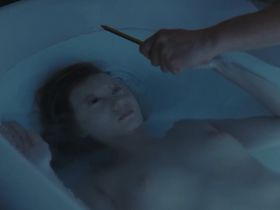 Alba Ribas sexy, Mireia Oriol sexy, Laia Manzanares nude - Waste (2016)