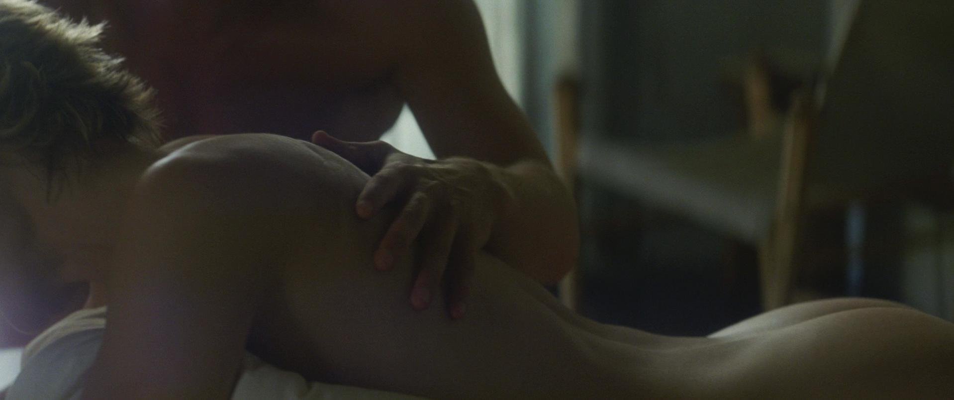 Naomi Watts sexy, Robin Wright nude - Adore (2013)