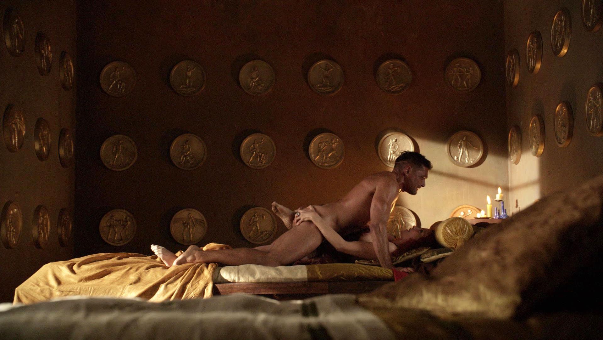 Lucy Lawless nude - Spartacus: Blood and Sand s01e08 (2010)