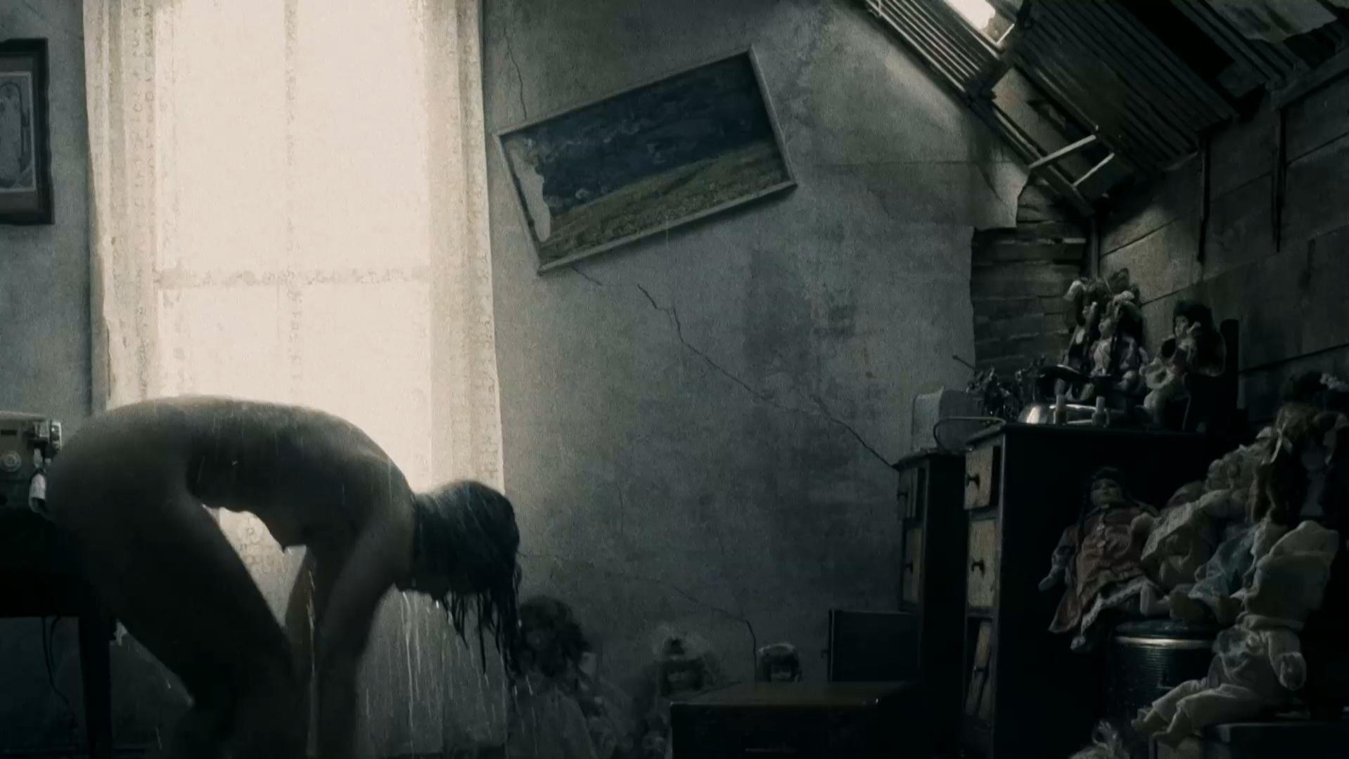 Shannyn Sossamon nude - The Day (2011)