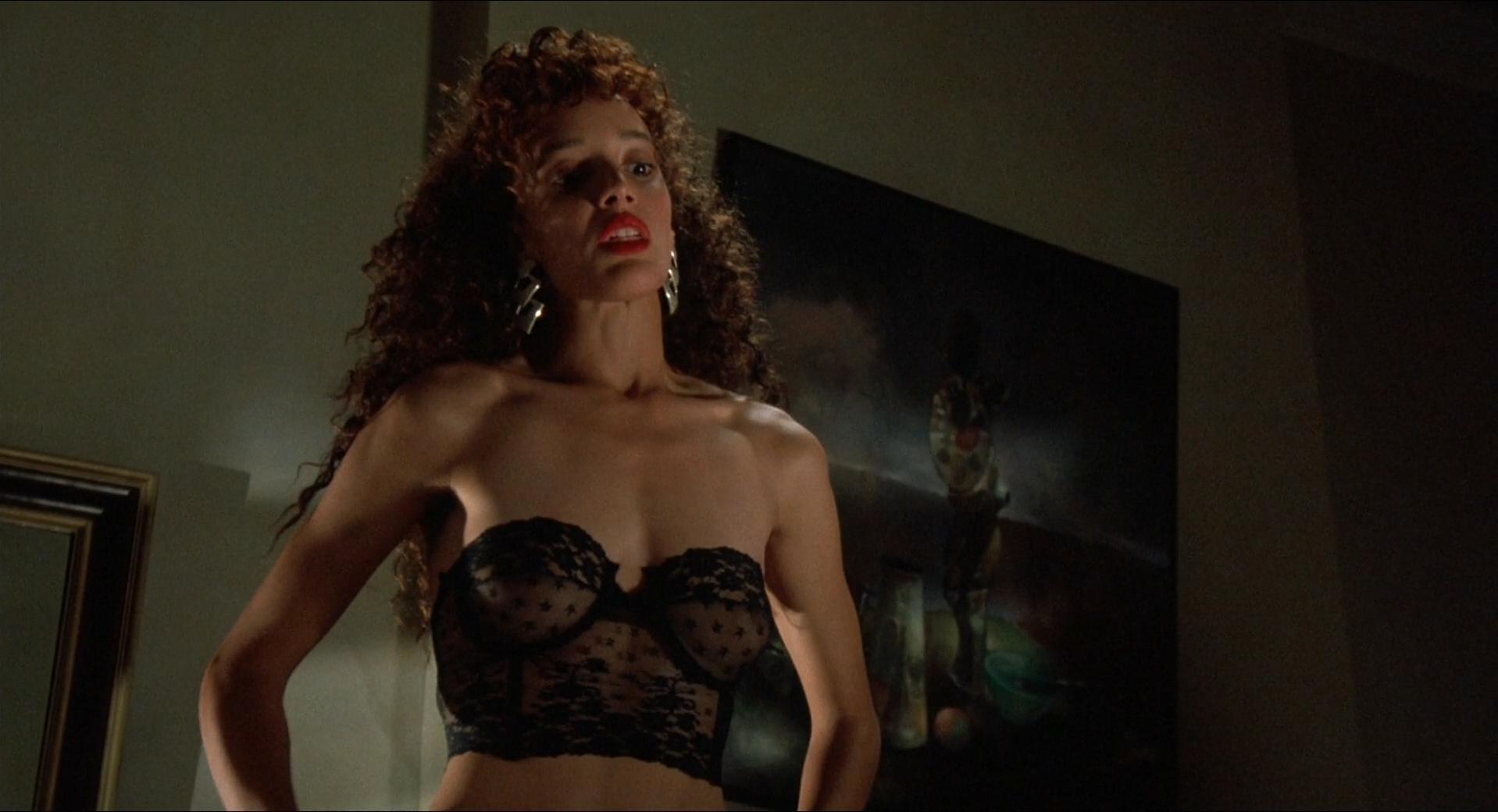 Jennifer Beals sexy, Kasi Lemmons nude - Vampire’s Kiss (1989)