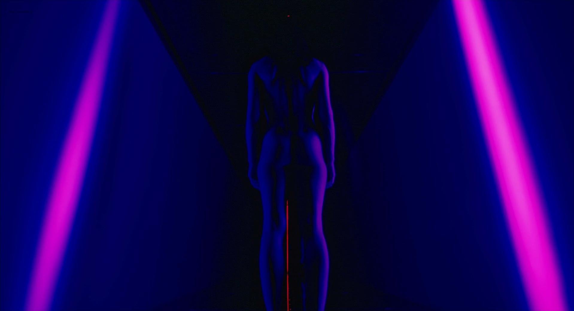 Milla Jovovich nude - Ultraviolet (2006)