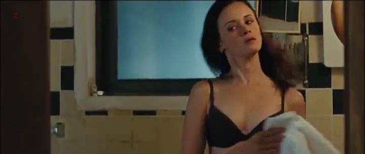 Alexis Bledel sexy - The Kate Logan Afair (2010)