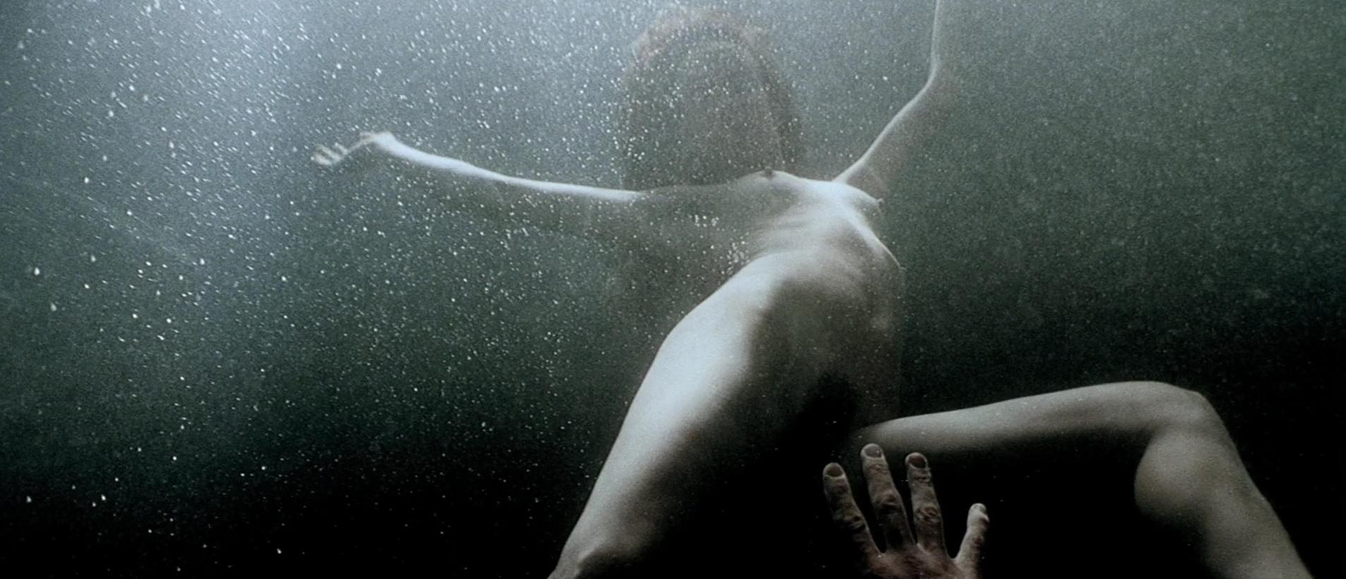 Juliette Lewis nude - Blueberry (2004)
