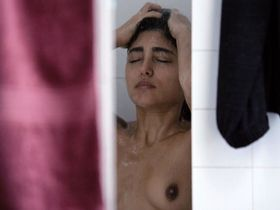 Golshifteh Farahani nude - Les deux amis (2015)