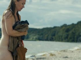 Lisa Maria Potthoff nude - Engelmacher Der Usedom-Krimi (2016)