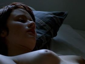 Pauline Etienne nude, Claire Bodson nude - Eleve libre (2008)