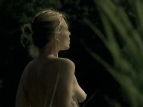 Magda Boczarska nude - Pod powierzchnia (2006)