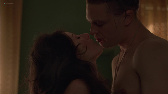 Paz de la Huerta nude, Aleksa Palladino nude - Boardwalk Empire s01e10 (2010)