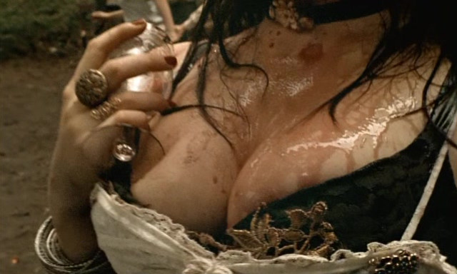 Simone Spoladore nude - Lavoura Arcaica (2001)