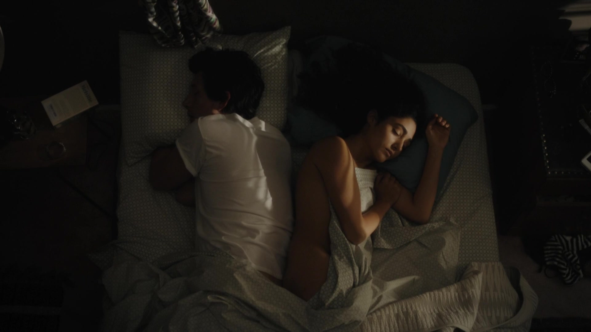 Golshifteh Farahani sexy - Paterson (2016)