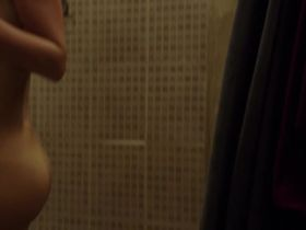 Melissa Drigeard nude – Mafiosa s04e02 (2012)