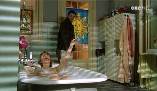 Bettina Kupfer nude - Drei mit Herz s01e07 (1999)