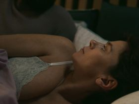 Anna Friel sexy - Butterfly s01e01 (2018)