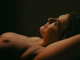 Elsa Langnase nude - Nr. 47 s01e01 (2018)