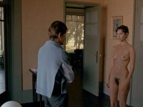 Mathilda May nude - Toutes peines confondues (1992)