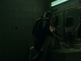 Jordana Spiro sexy - Ozark s02e04 (2018)