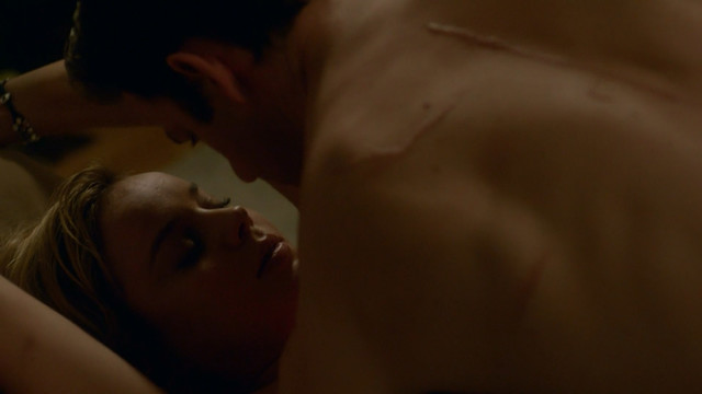 Abbie Cornish nude - Tom Clancy’s Jack Ryan s01e04 (2018)