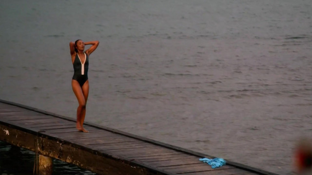 Sara Martins nude - Meurtre En Martinique (2016)