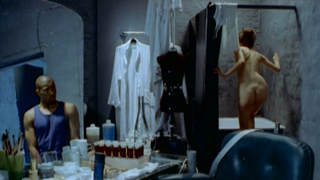 Stefanie Stappenbeck nude - Rosenkavalier (1997)