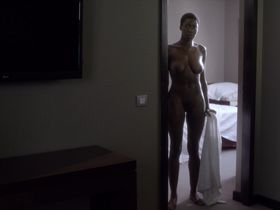 Grace Seri nude - Invisible (2016)