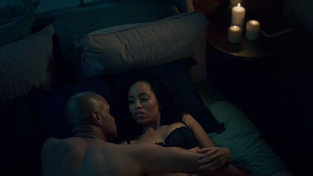 Dawn-Lyen Gardner sexy - Queen Sugar s02e13 (2017)