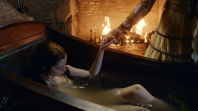 Charlotte Hope nude - The Spanish Princess s01e01 (2019)