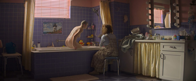 Joey King nude - The Act s01e04 (2019)