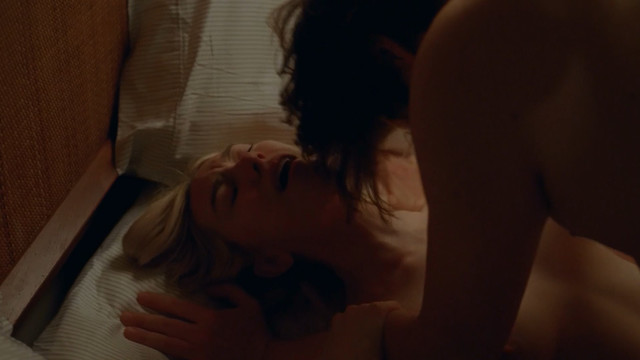 Madeline Wise nude - Crashing s03e03 (2019)