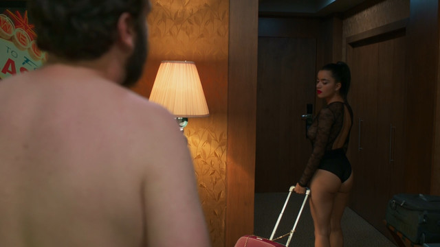 Paulina Gaitan sexy - Diablo Guardian s01e06 (2018)