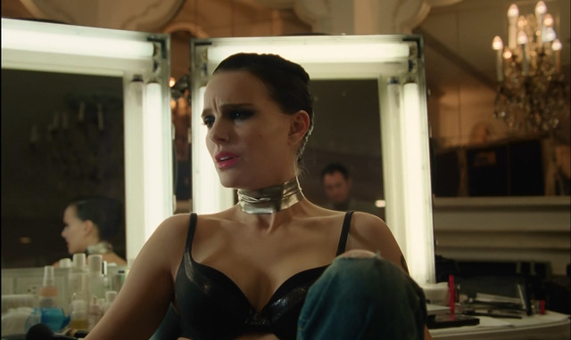 Natalie Portman sexy - Vox Lux (2018)