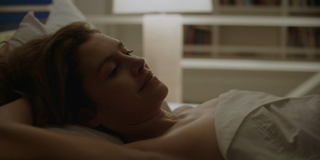 Hannah Ware sexy - The First s01e04 (2018)