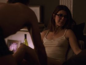 Marisa Tomei sexy - Dark Was the Night (2018)