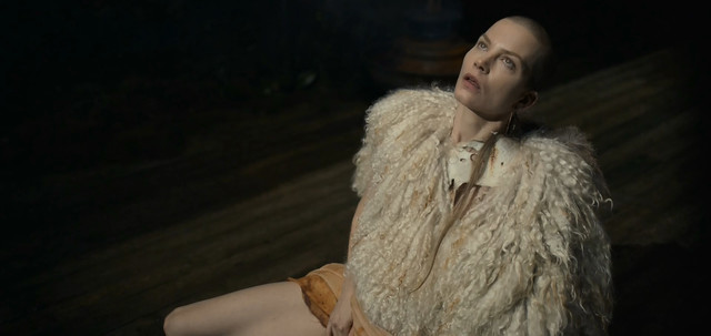 Sylvia Hoeks sexy - See s01e01-02 (2019)