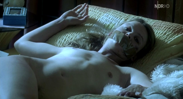 Annabelle Leip nude - Tatort e710 (2008)