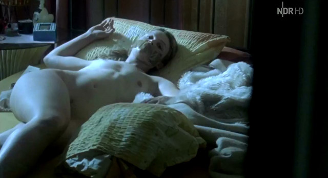 Annabelle Leip nude - Tatort e710 (2008)