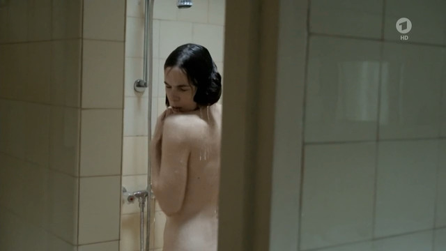 Annika Kuhl nude - Tatort e957 (2015)