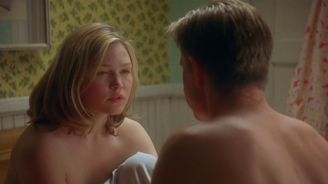 Julia Stiles sexy - Edmond (2005)