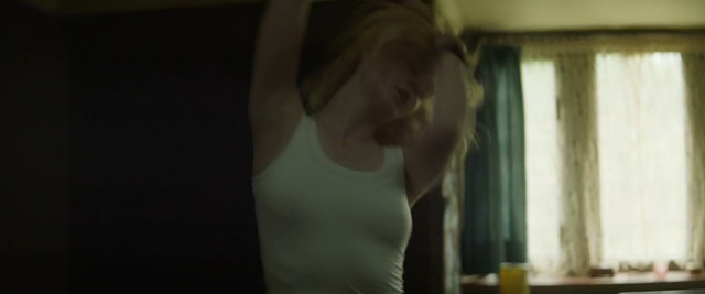 Elle Fanning sexy - Teen Spirit (2018)