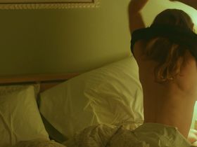 Bethany Joy Lenz sexy - Pearson s01e05 (2019)