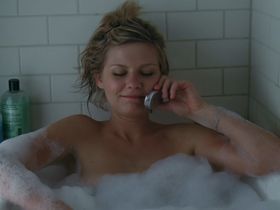 Kirsten Dunst sexy - Elizabethtown (2005)