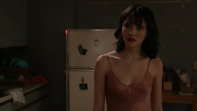 Julia Goldani Telles sexy - The Affair s05e04 (2019)