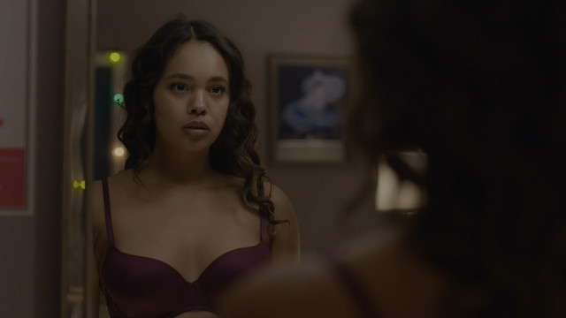 Alisha Boe sexy - 13 Reasons Why s03e03 (2019)