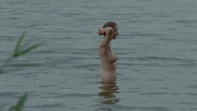 Katarzyna Dabrowska nude - Sprawiedliwy (2015)