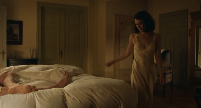 Keira Knightley nude - The Aftermath (2019)