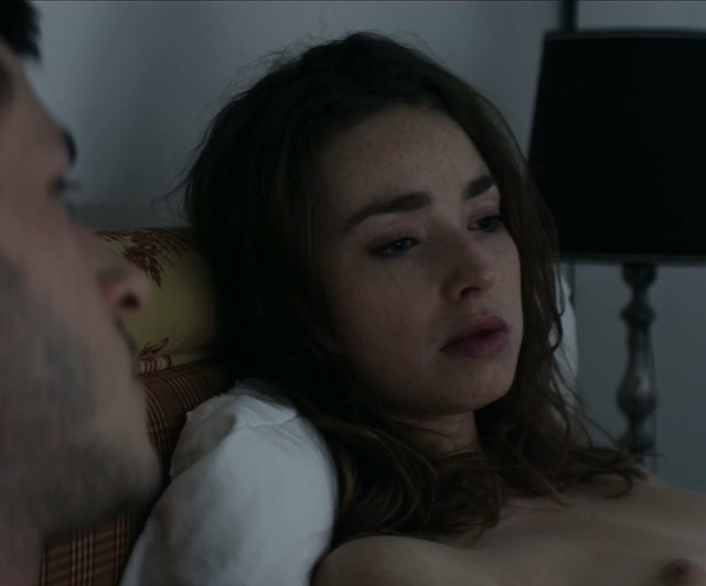 Freya Mavor nude - Il etait une seconde fois s01e01-04 (2019)