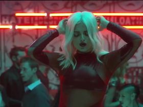 Bebe Rexha sexy - Keys Of Christmas (2016)