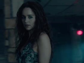 Emilia Clarke sexy - Above Suspicion (2019)