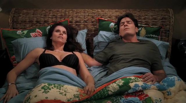 Jennifer Taylor sexy - Two and a Half Men s07e01 (2009)