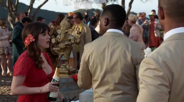 Zooey Deschanel sexy - New Girl s05e22 (2016)